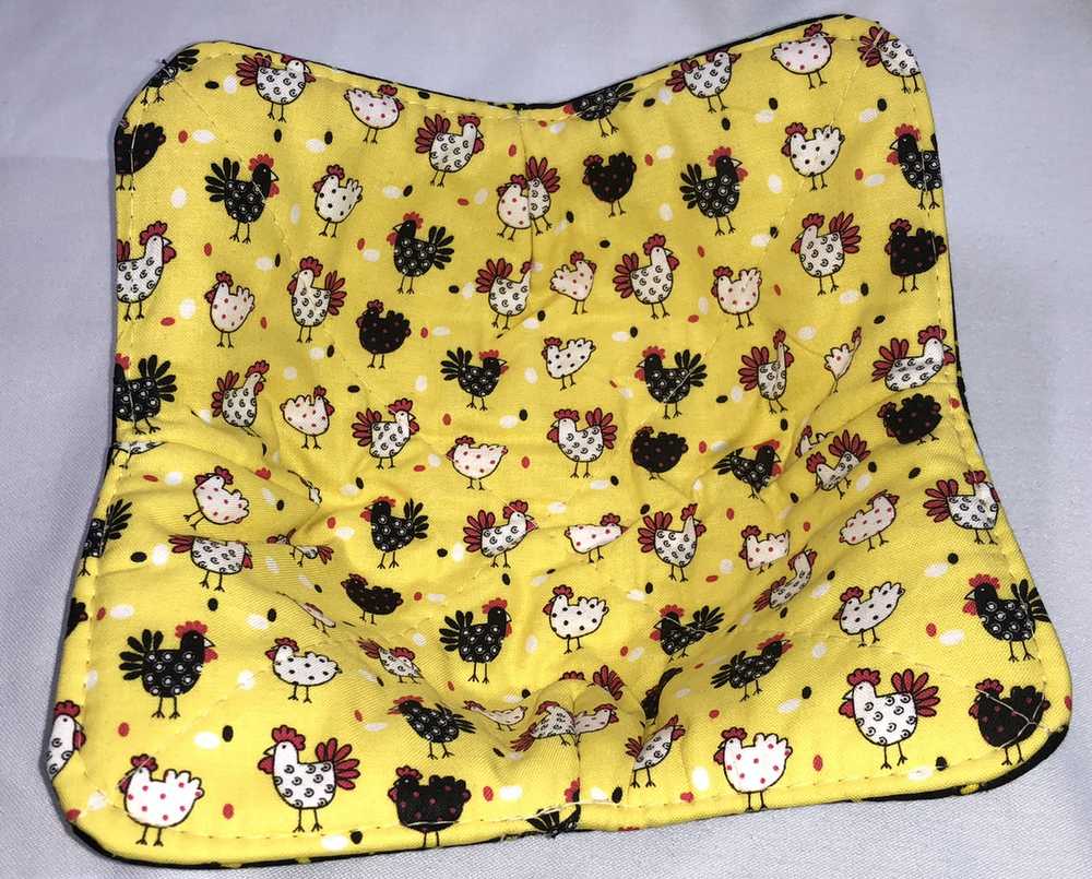 Farm Chicken Roosters Microwavable Bowl Cozy, Soup Bowl Cozy, Bowl Pot Holder, Hot Pad, Reversible