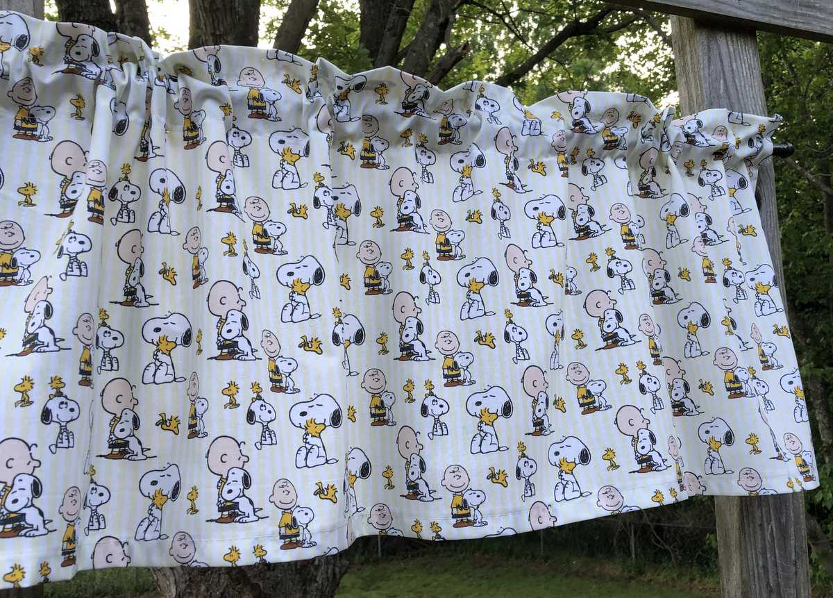 Curtain Valance Handcrafted Custom Sewn From Peanuts Snoopy Charlie Brown Yellow White Striped Stripes Fabric h2
